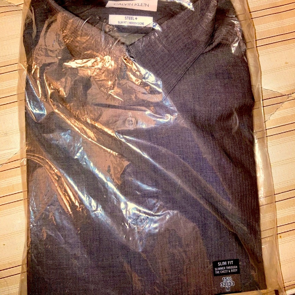 Calvin Klein Slim Fit Herringbone Dress Shirt Brand New Size 15 1/2 32/33